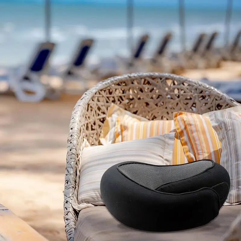 U-Shaped Snail Pillow